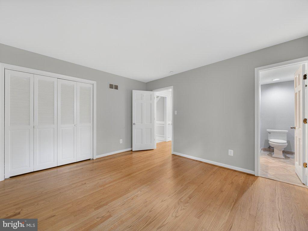 6108 WYOMA COURT