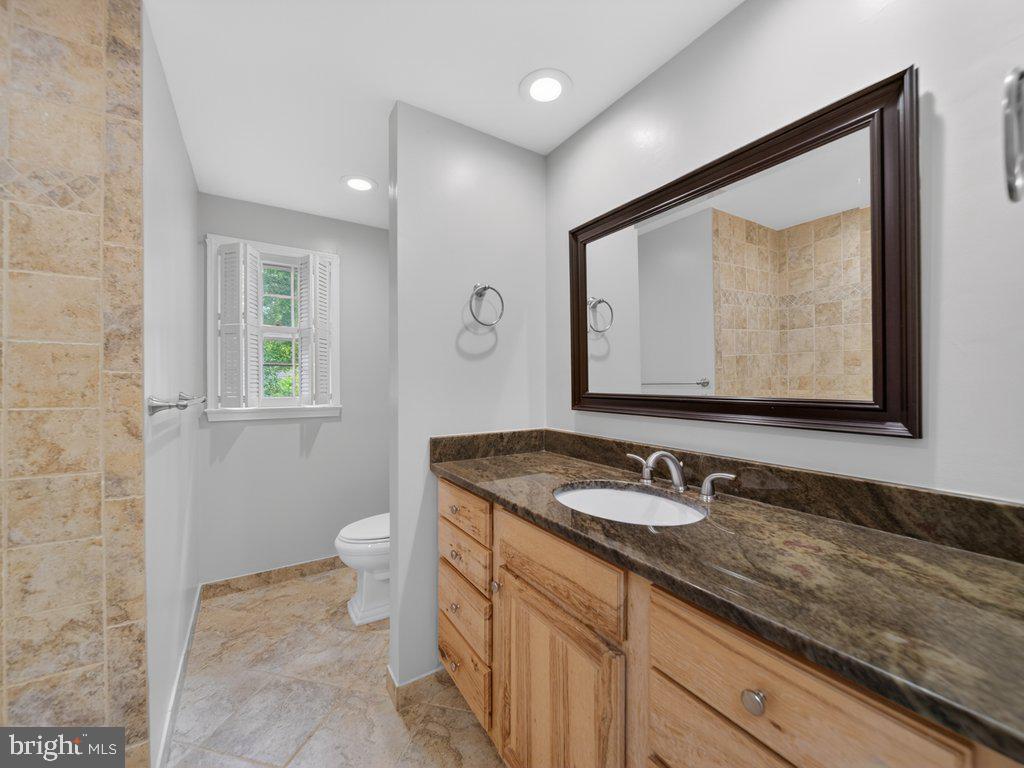 6108 WYOMA COURT