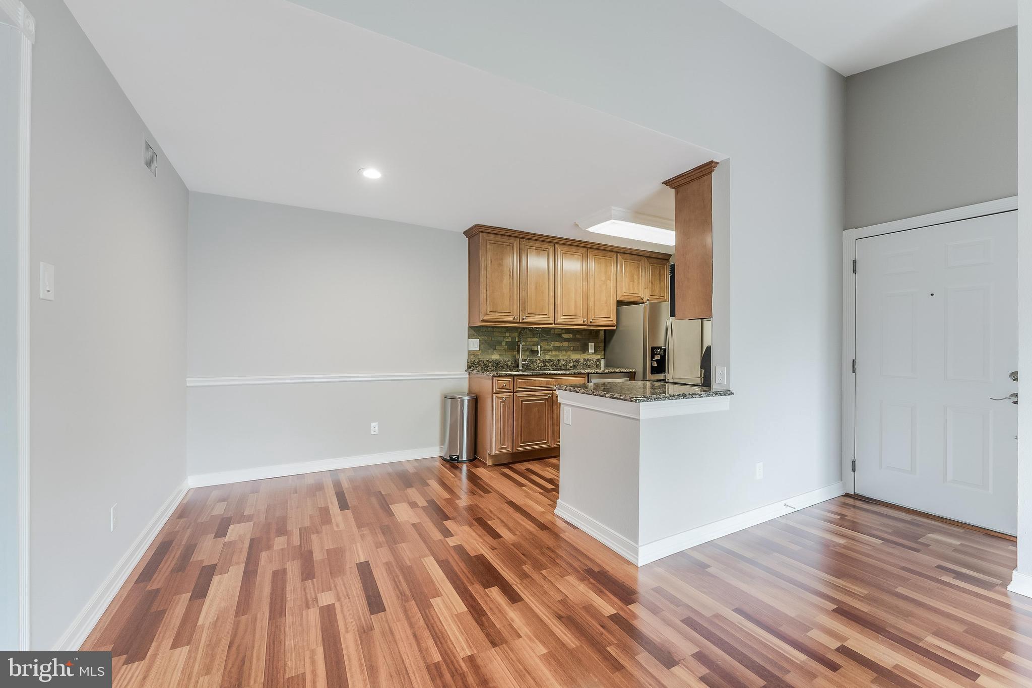 1532 LINCOLN WAY 301B