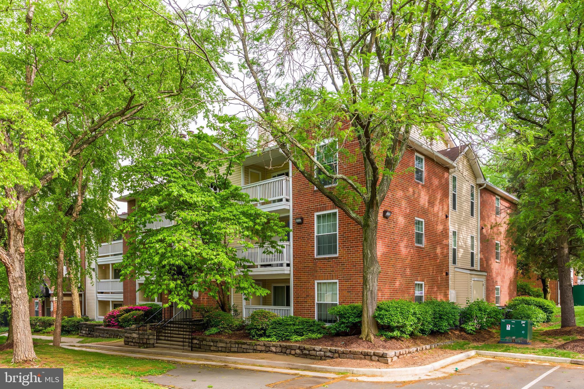1532 LINCOLN WAY 301B