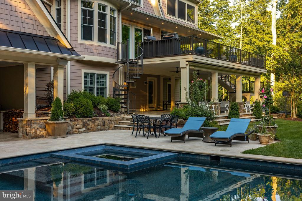 502 RIVER BEND ROAD