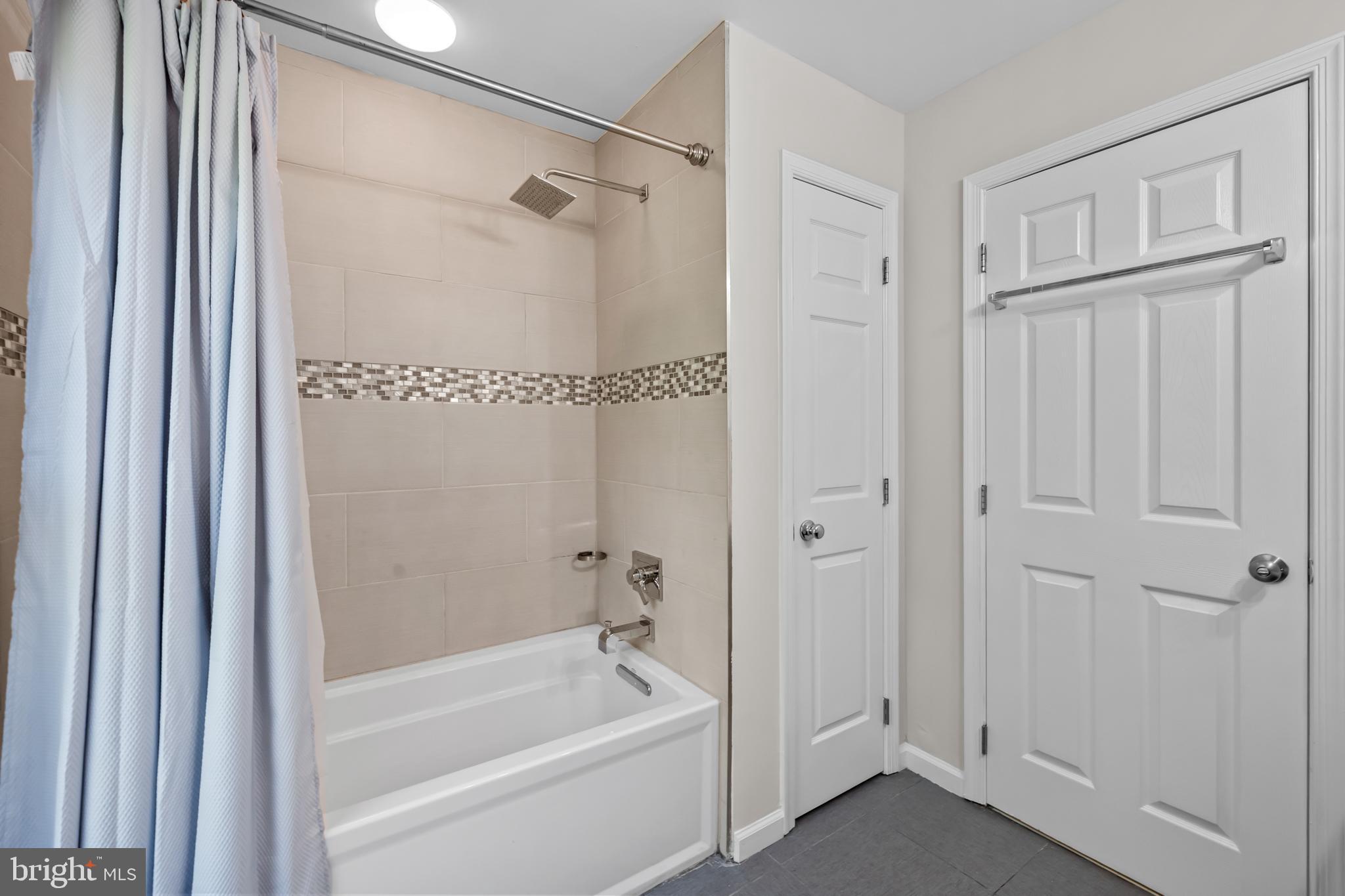 2507 TATNUCK COURT