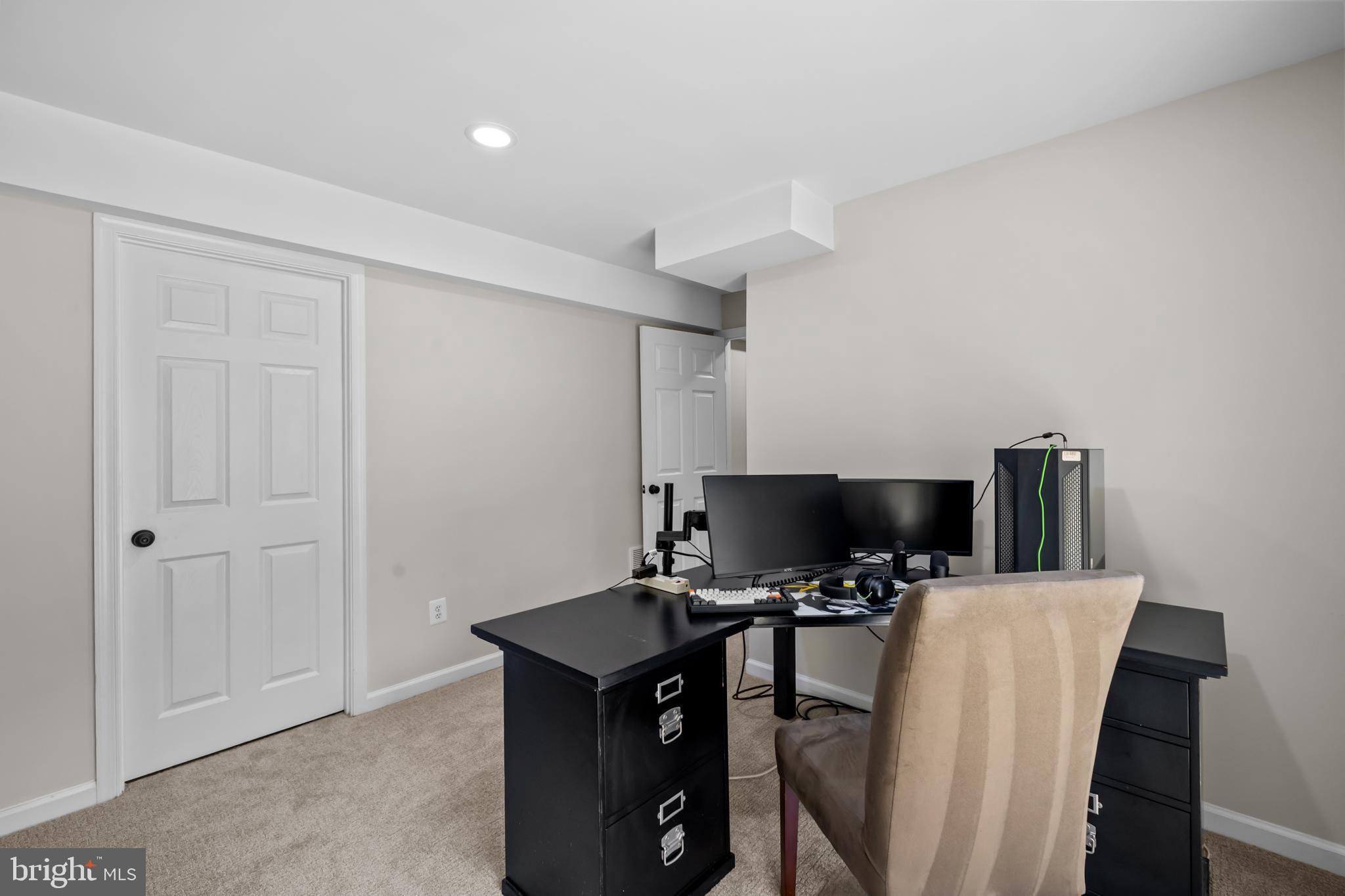 2507 TATNUCK COURT