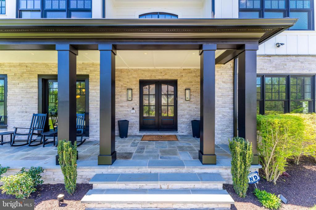 952 WALKER ROAD