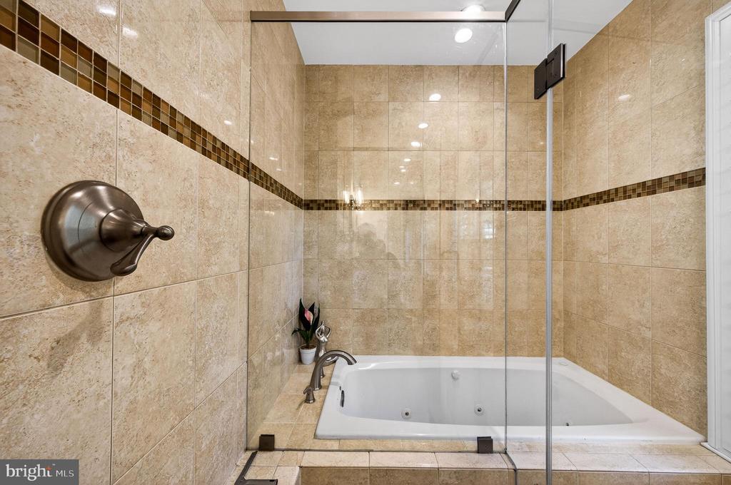 1323 MASON MILL COURT