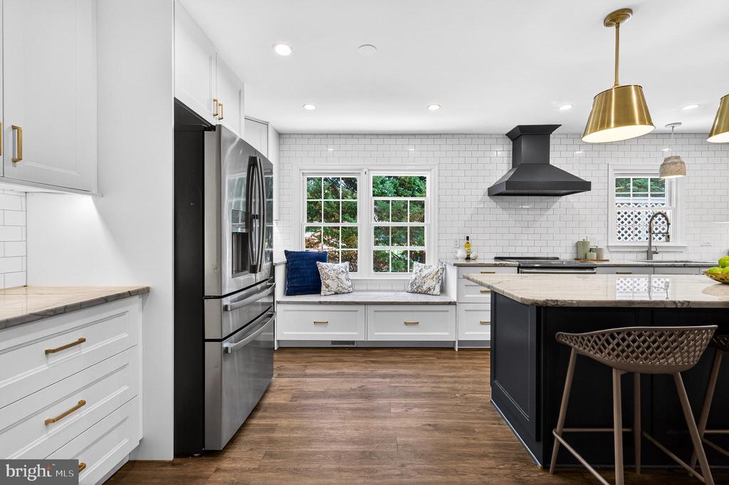 1323 MASON MILL COURT