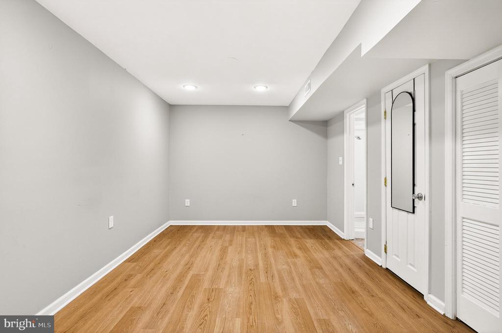 1323 MASON MILL COURT
