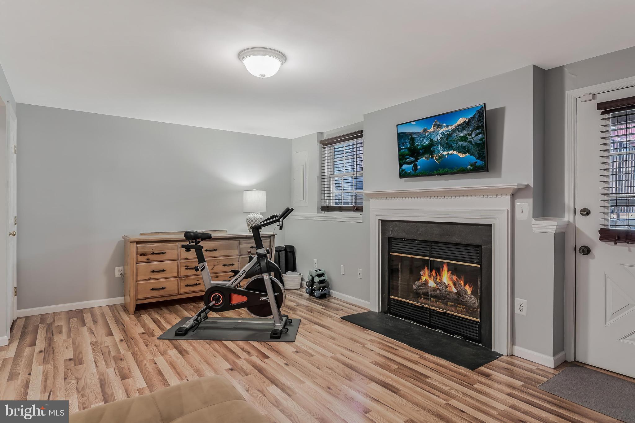 6033 KESTNER CIRCLE