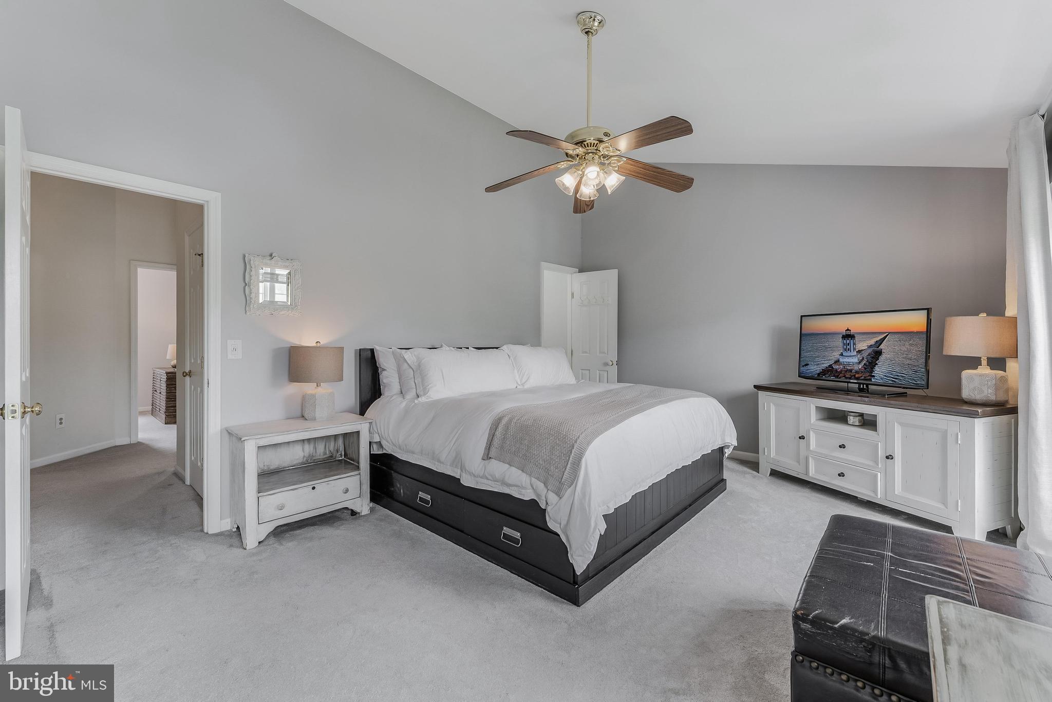 6033 KESTNER CIRCLE