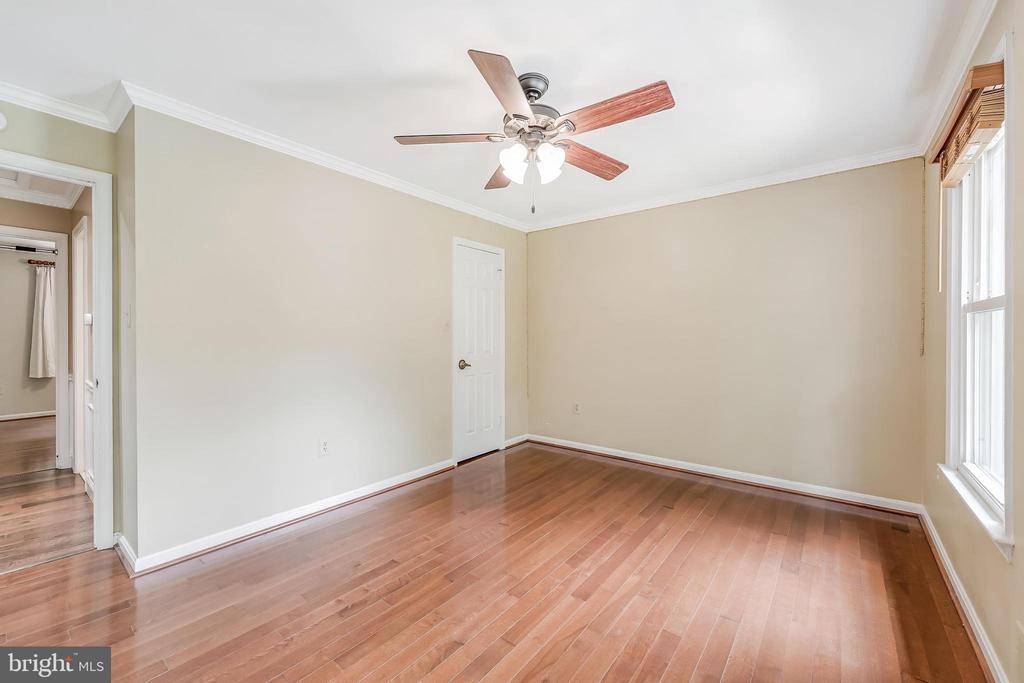 11618 HOLLY BRIAR LANE