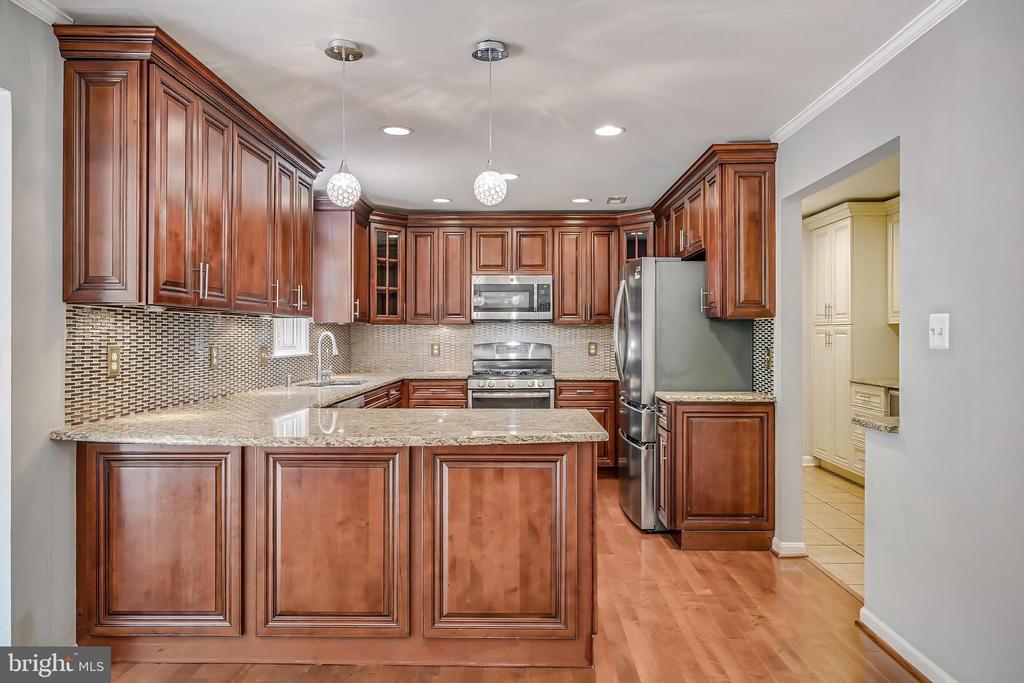 11618 HOLLY BRIAR LANE