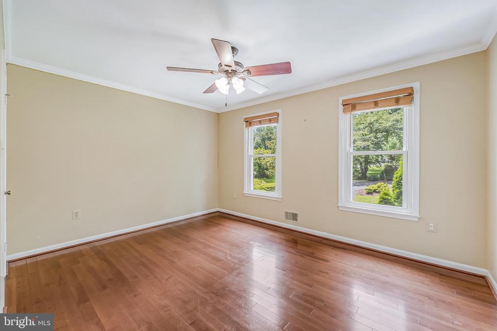 11618 HOLLY BRIAR LANE