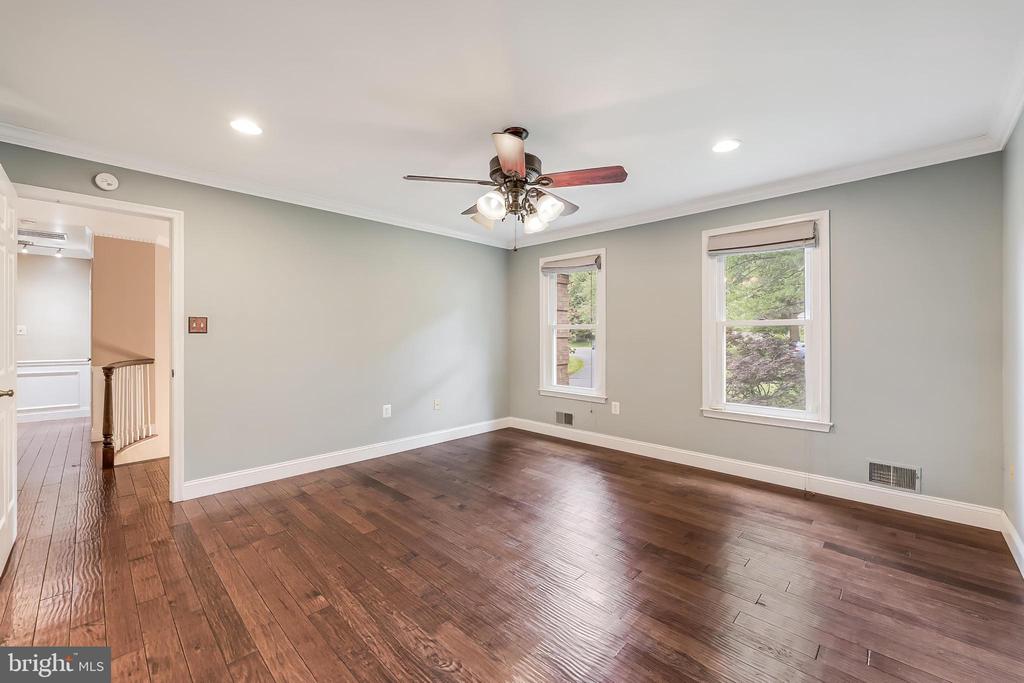 11618 HOLLY BRIAR LANE