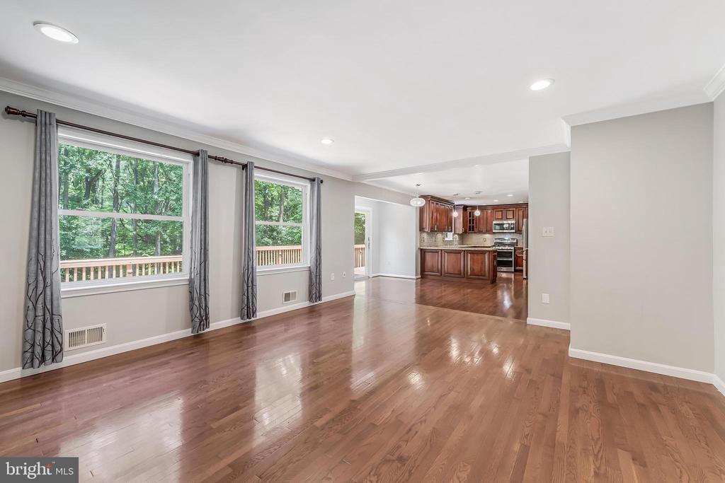 11618 HOLLY BRIAR LANE
