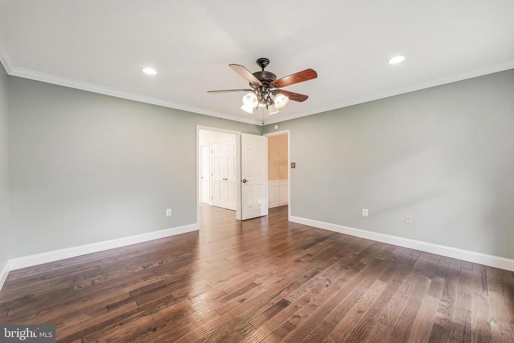 11618 HOLLY BRIAR LANE