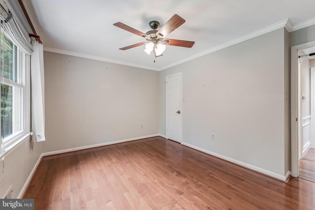 11618 HOLLY BRIAR LANE