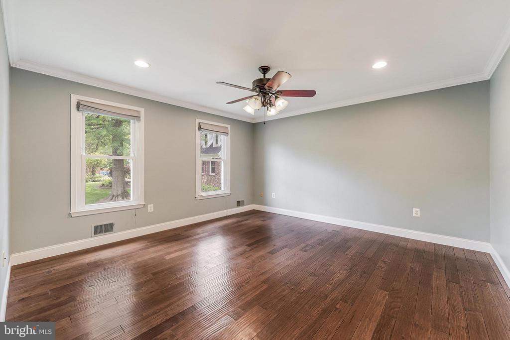 11618 HOLLY BRIAR LANE