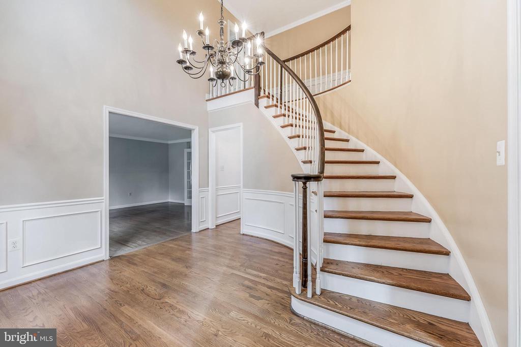 11618 HOLLY BRIAR LANE