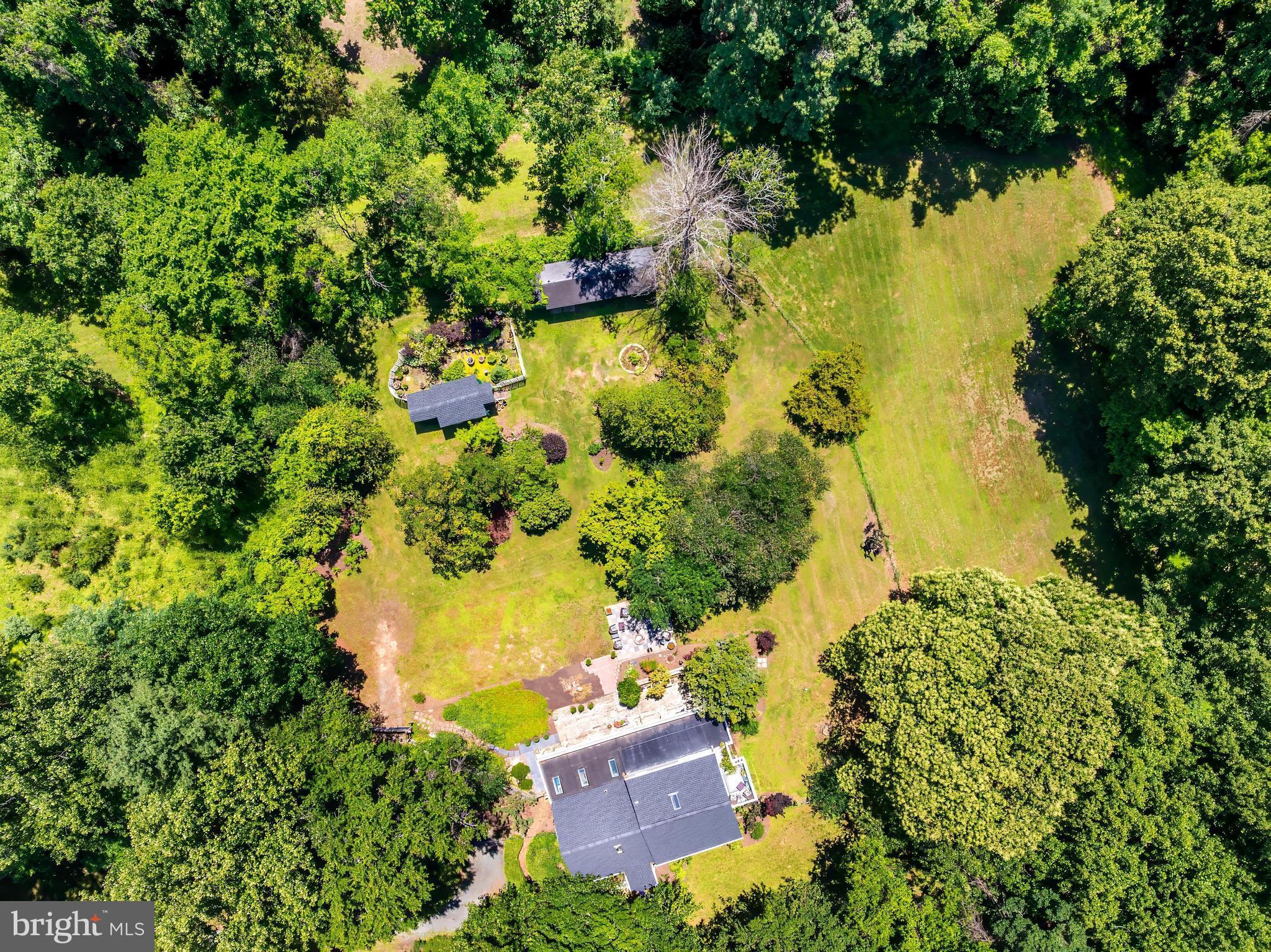 518 GOLDSMITH LANE
