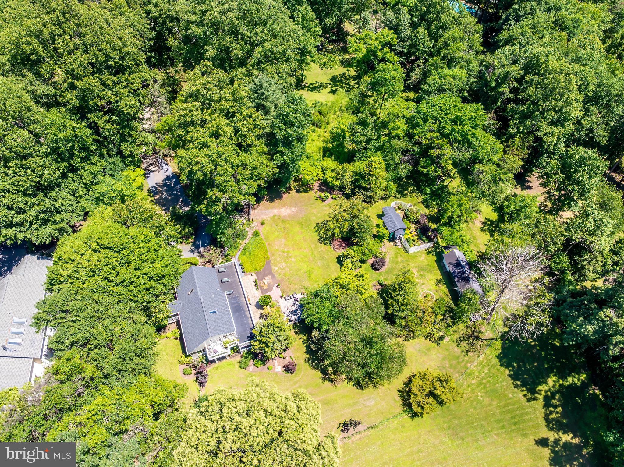 518 GOLDSMITH LANE