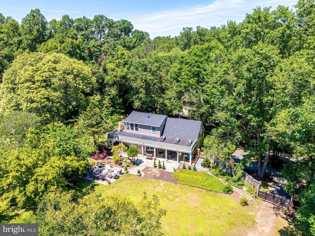 518 GOLDSMITH LANE