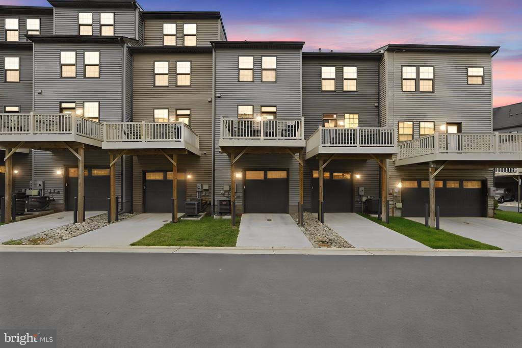 2764 VELOCITY ROAD