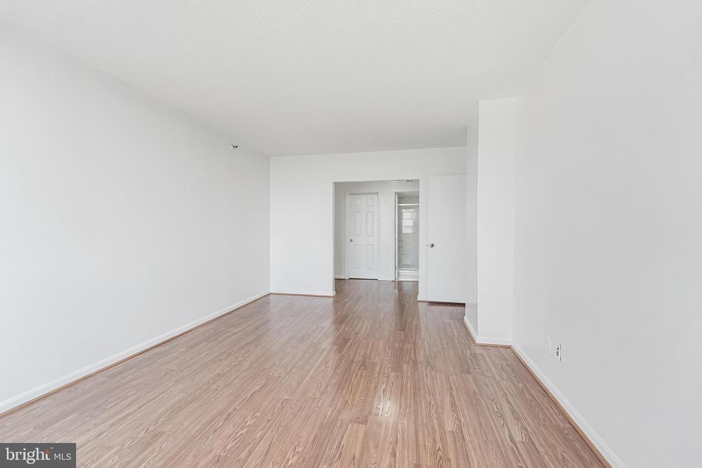 3713 S GEORGE MASON DRIVE 1604