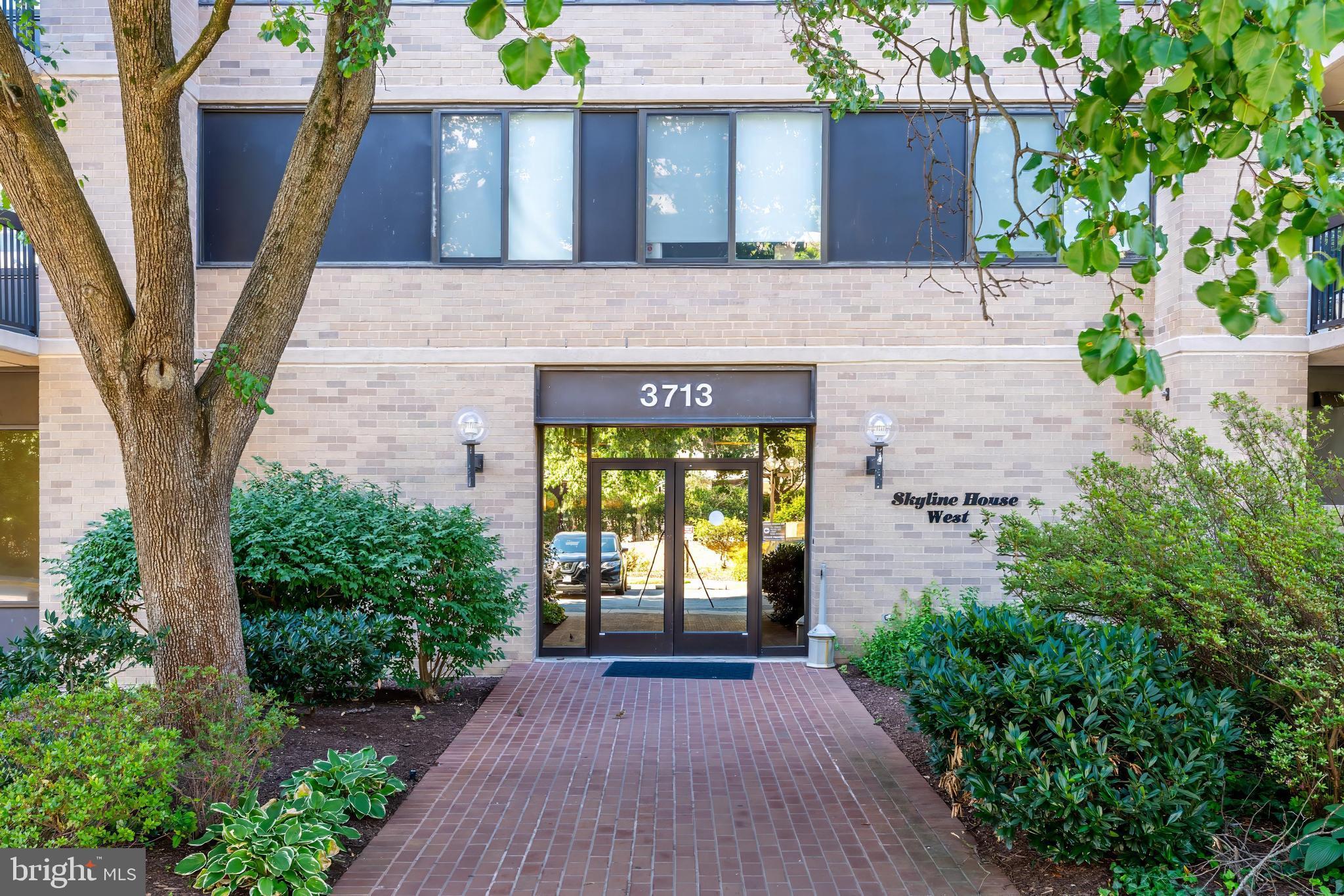 3713 S GEORGE MASON DRIVE 1604