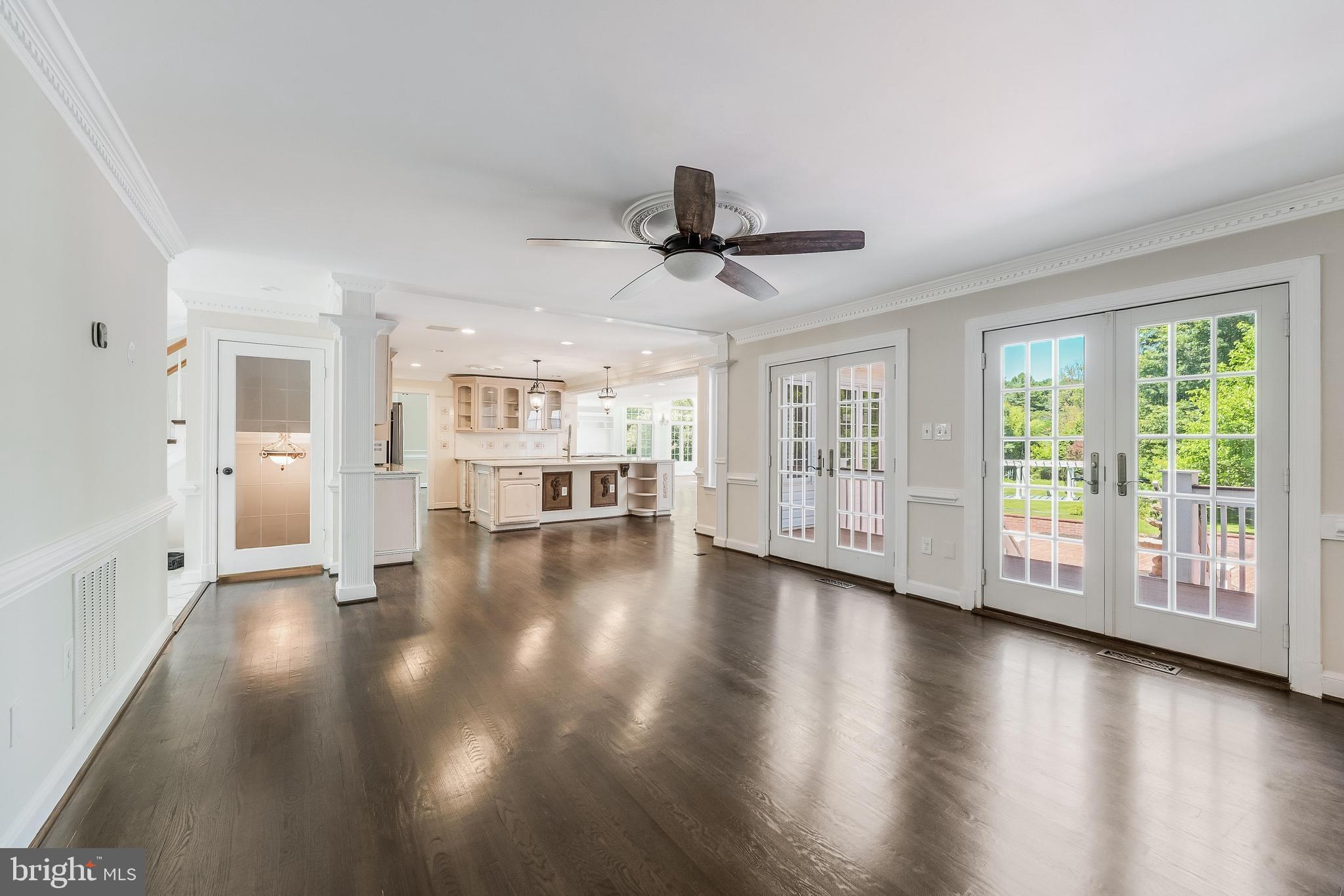 10520 HUNTING CREST LANE