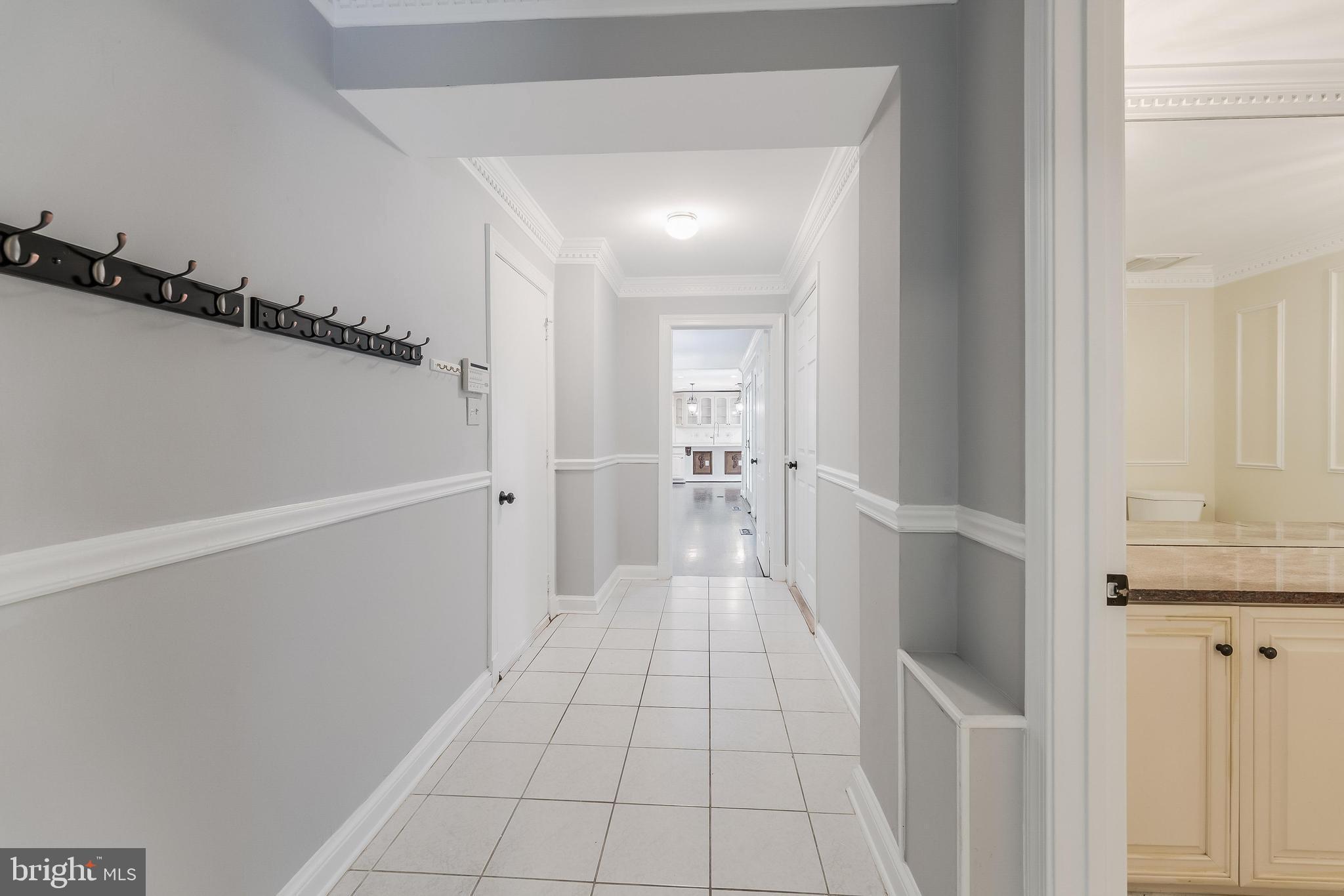 10520 HUNTING CREST LANE