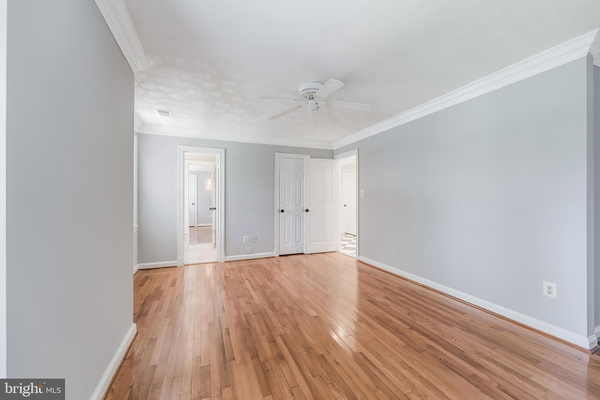 10520 HUNTING CREST LANE