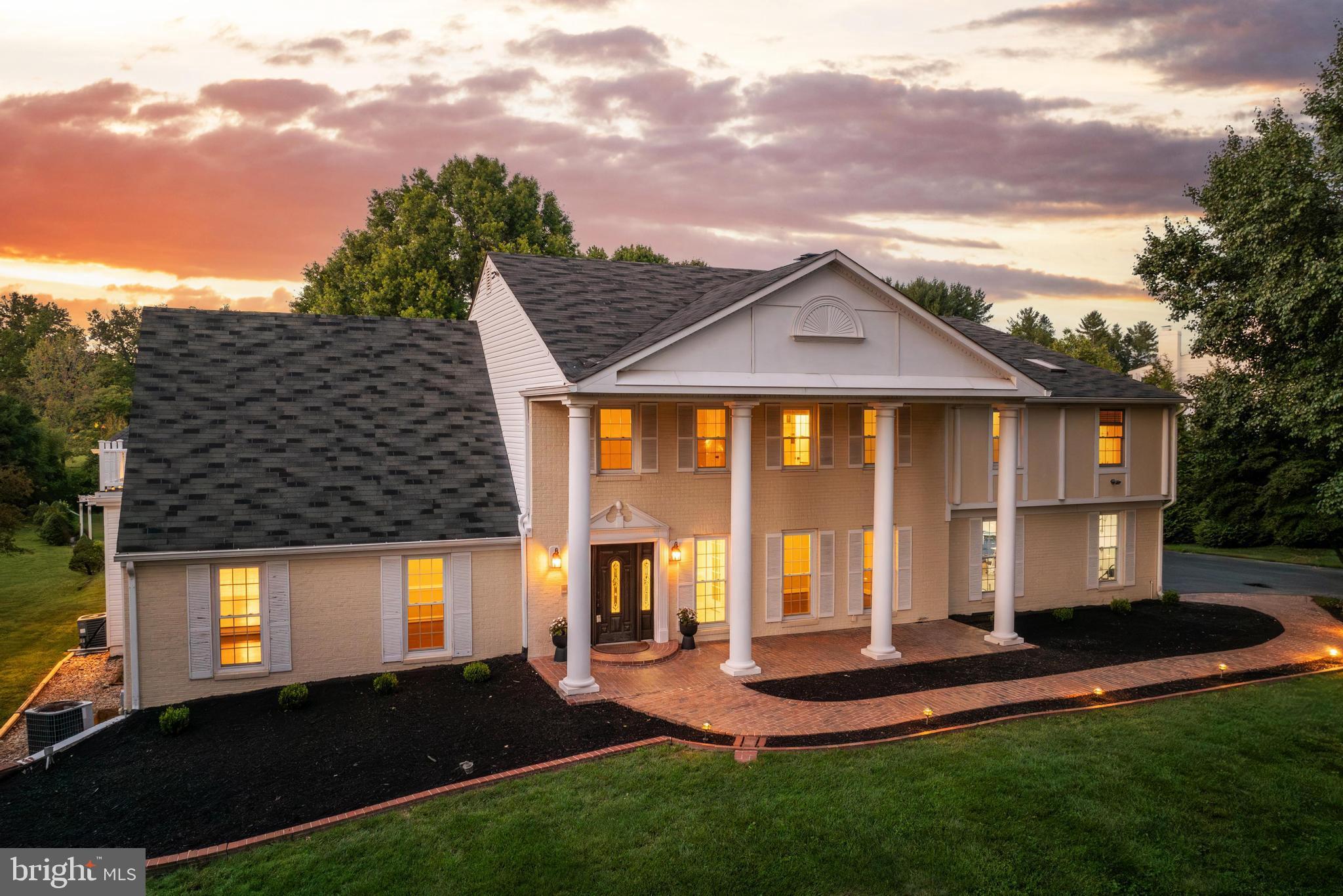 10520 HUNTING CREST LANE