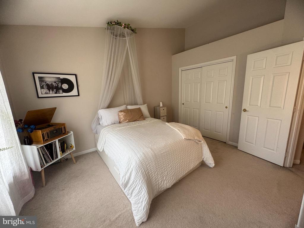 1338 PARK GARDEN LANE