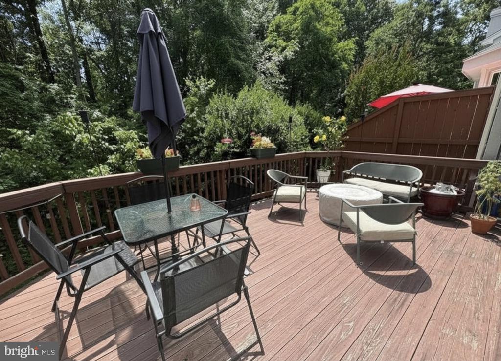 1338 PARK GARDEN LANE
