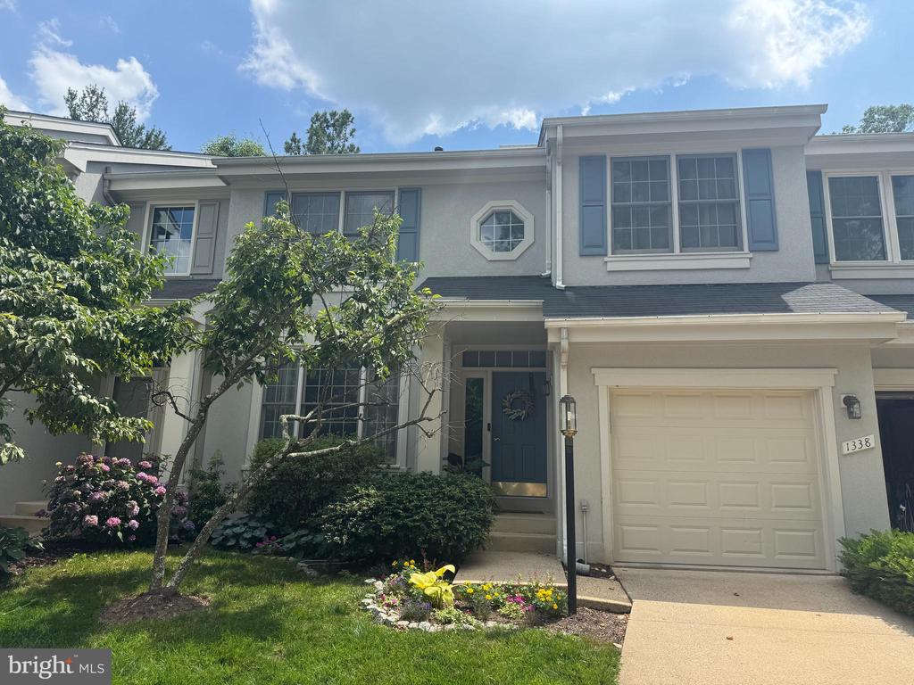 1338 PARK GARDEN LANE