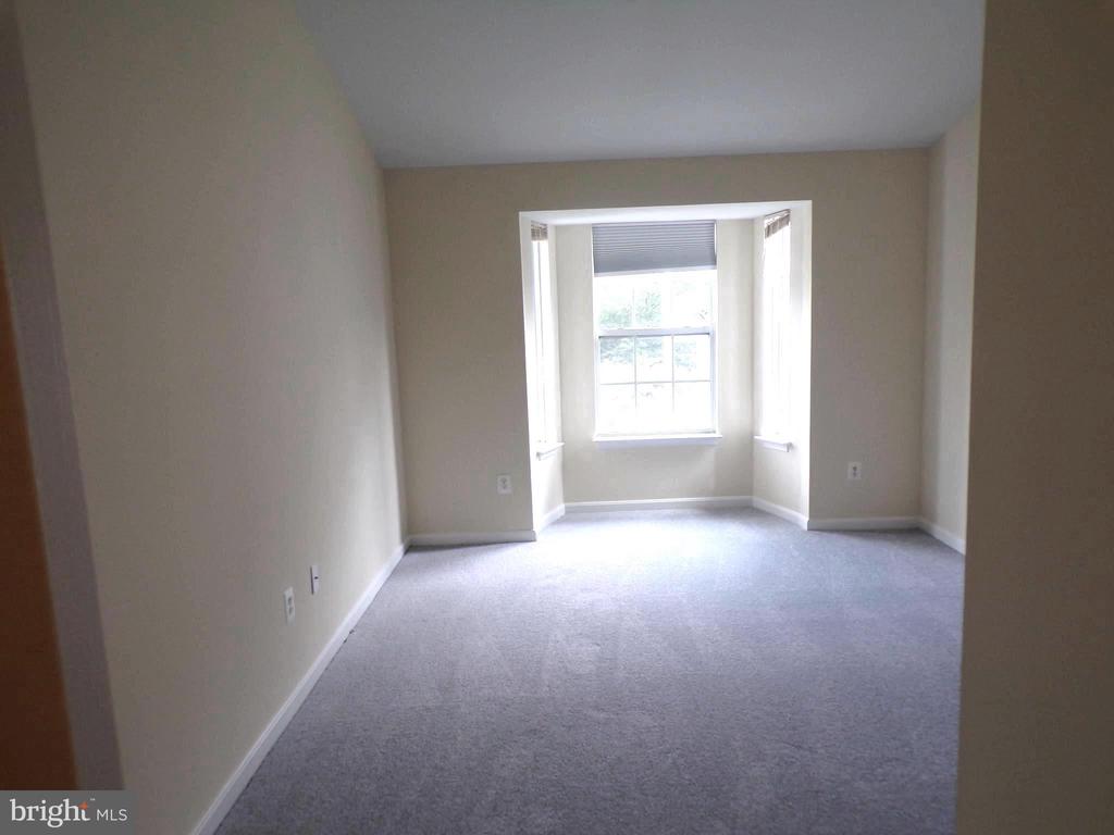 5947 FOUNDERS HILL DRIVE Unit: 302