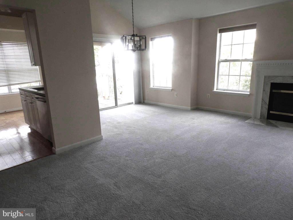 5947 FOUNDERS HILL DRIVE Unit: 302