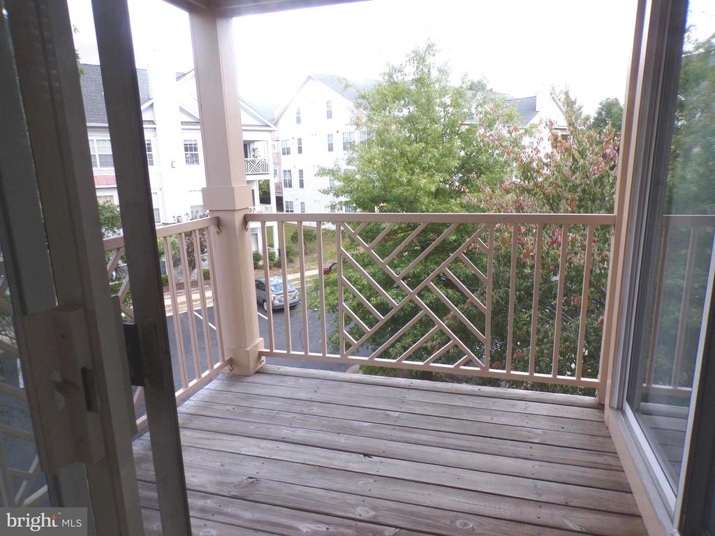 5947 FOUNDERS HILL DRIVE Unit: 302