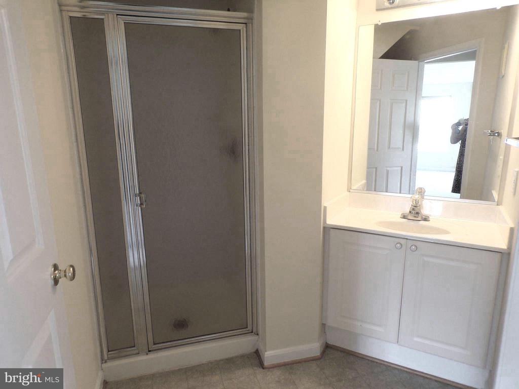 5947 FOUNDERS HILL DRIVE Unit: 302