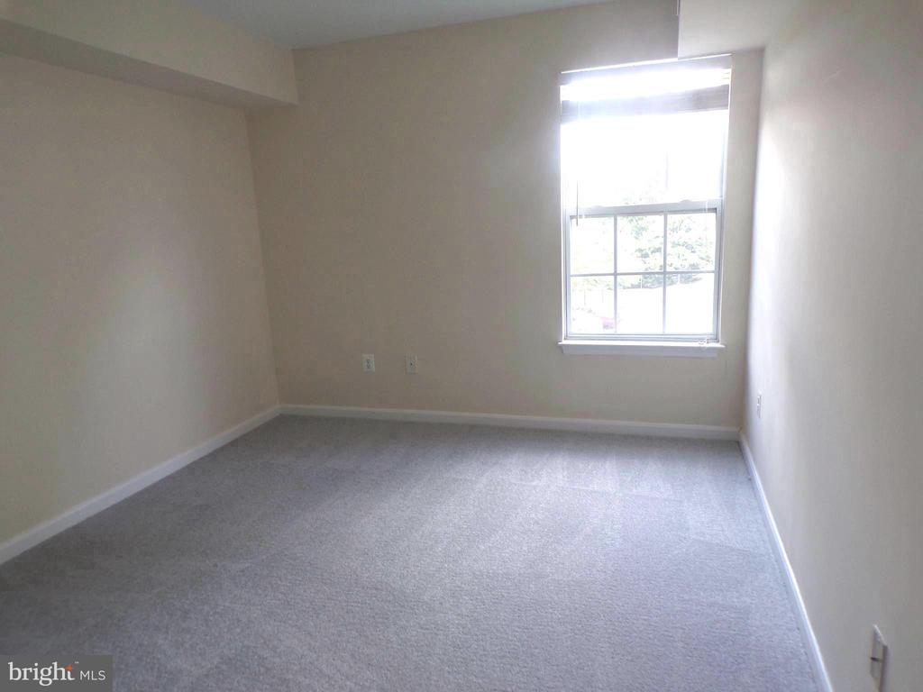 5947 FOUNDERS HILL DRIVE Unit: 302