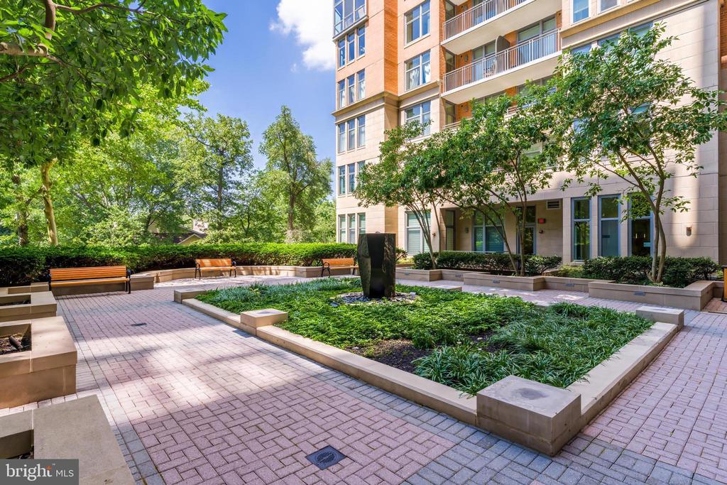 8220 CRESTWOOD HEIGHTS DRIVE Unit: 105