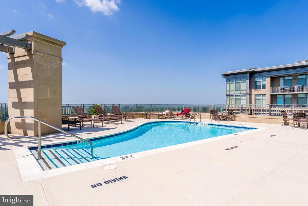 8220 CRESTWOOD HEIGHTS DRIVE Unit: 105