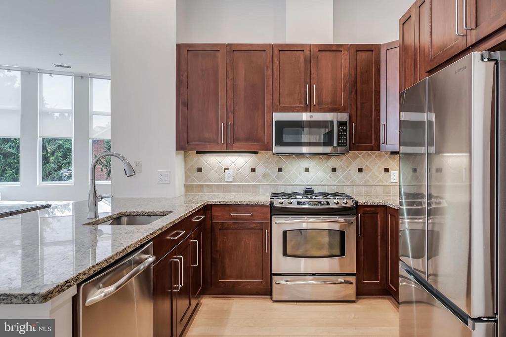 8220 CRESTWOOD HEIGHTS DRIVE Unit: 105