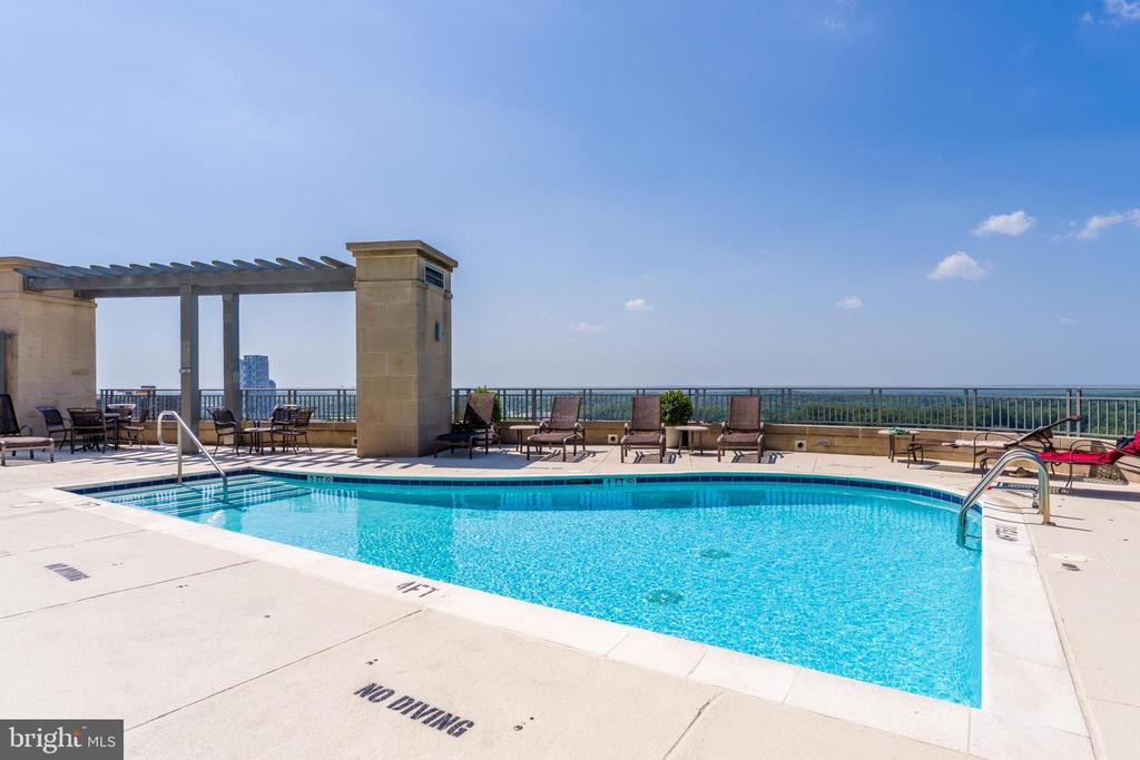 8220 CRESTWOOD HEIGHTS DRIVE Unit: 105