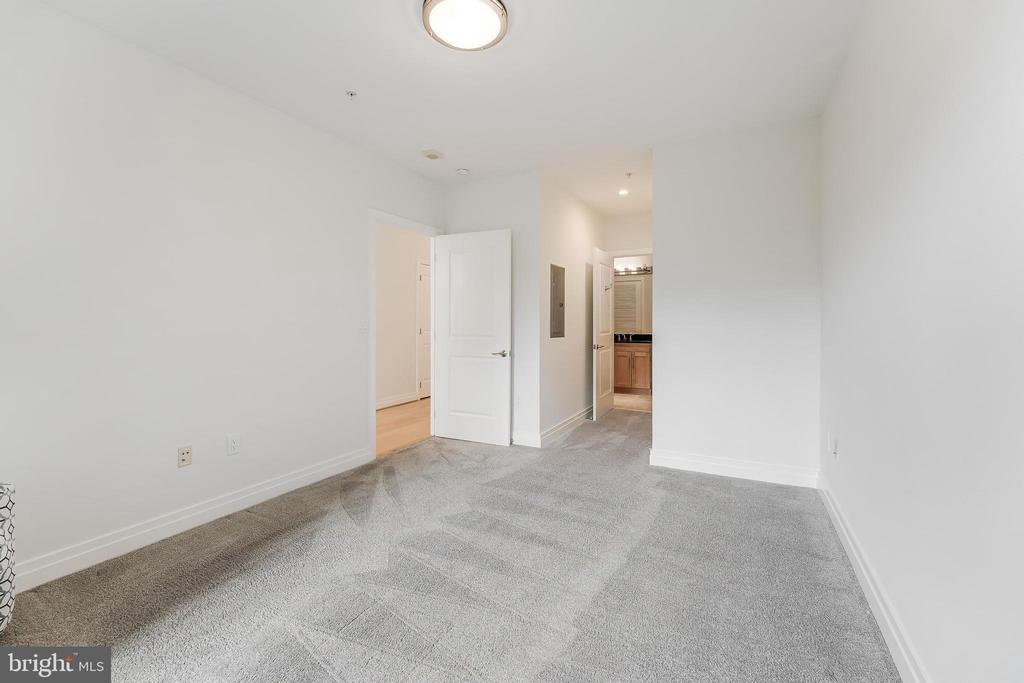 8220 CRESTWOOD HEIGHTS DRIVE Unit: 105