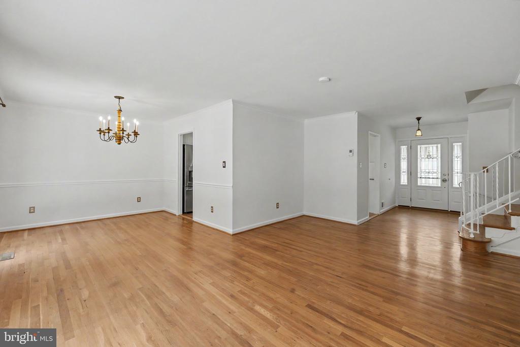 2113 SHERIFF COURT