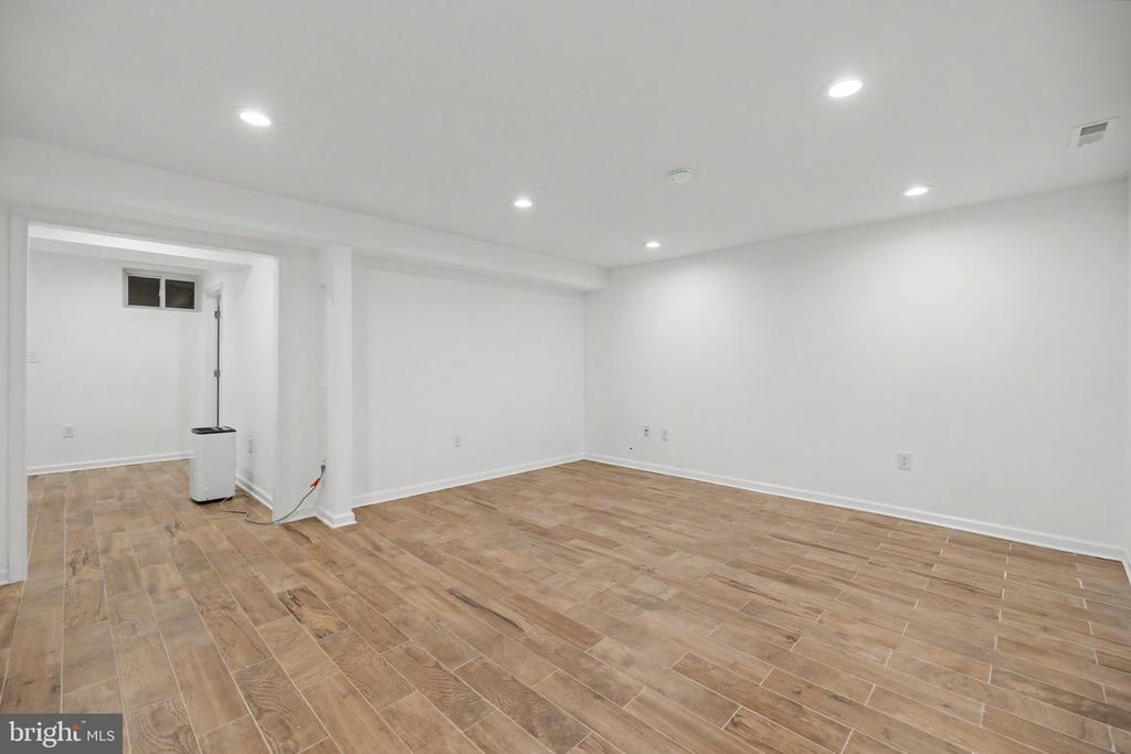 2113 SHERIFF COURT