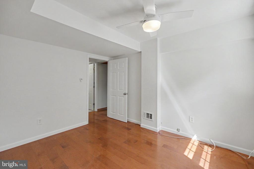 2113 SHERIFF COURT
