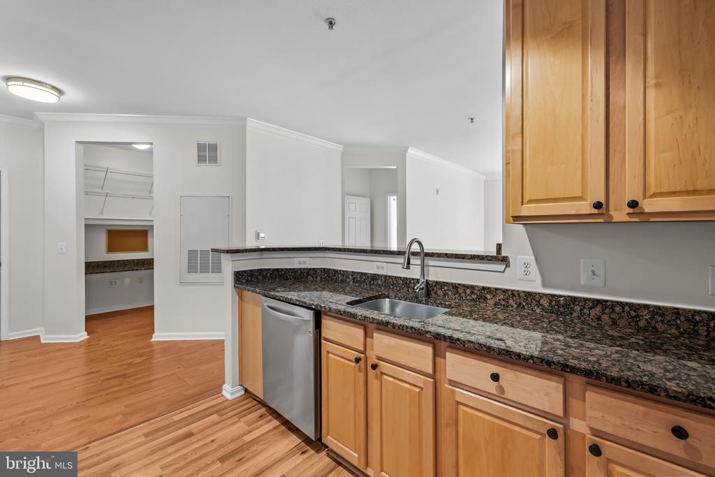 9486 VIRGINIA CENTER BOULEVARD Unit: 218