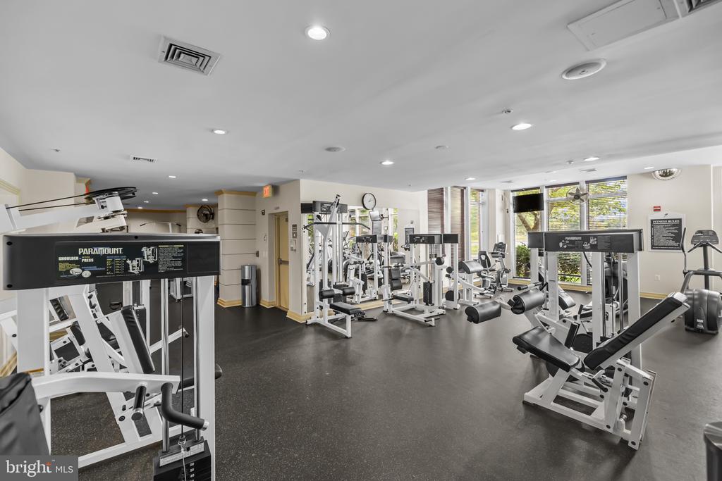 9486 VIRGINIA CENTER BOULEVARD Unit: 218